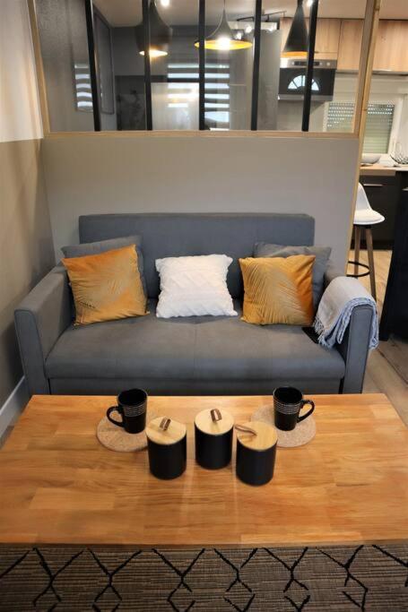Ferienwohnung L'Elegant Avec Garage, Proche Axone, Stellantis Audincourt Exterior foto
